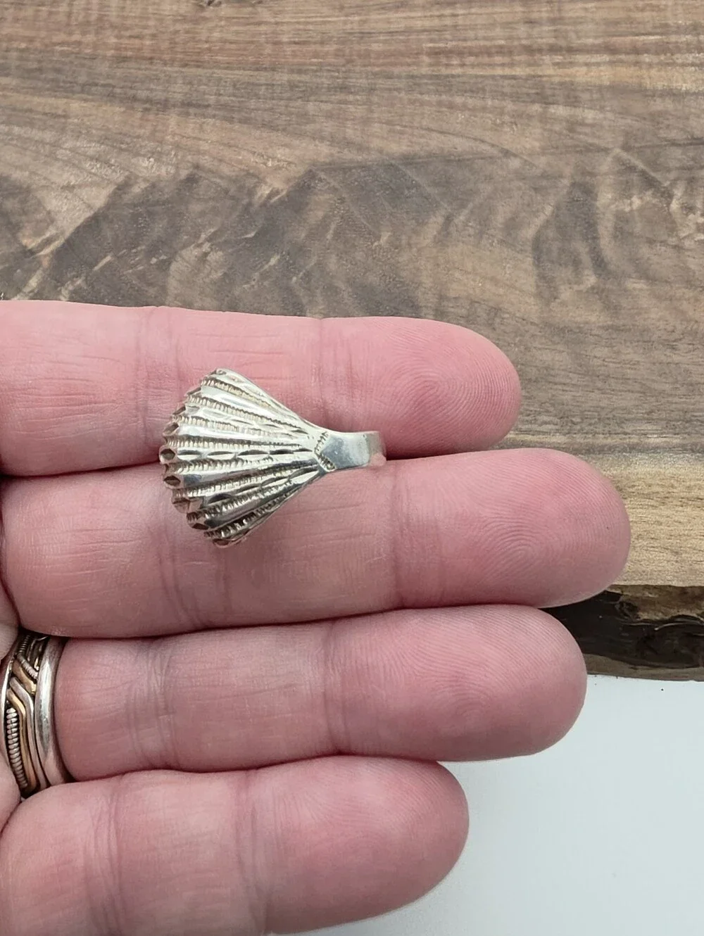 Vintage 925 Sterling Silver High Dome Shrimp Shell Cocktail Ring Etched 6.25